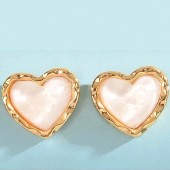 “Seashell Shards” White Hearts Iridescent Shell Flake Chip Ocean Romance Studs - Picture 11 of 16